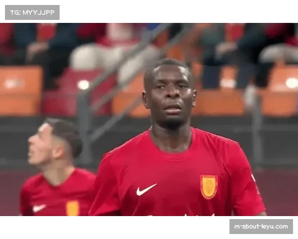 肯帕努世界波扳平比分 重庆铜梁龙中场核心远射功底深厚 肯帕努世界波扳平比分 重庆铜梁龙中场核心远射功底深厚