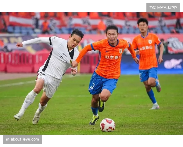 高位逼抢战术遭遇针对性破解 海港泰山控球率高却输球 高位逼抢战术遭遇针对性破解 海港泰山控球率高却输球